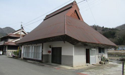 風通しの良い昔ながらの造りが特徴の古民家（No.241 新見市唐松）